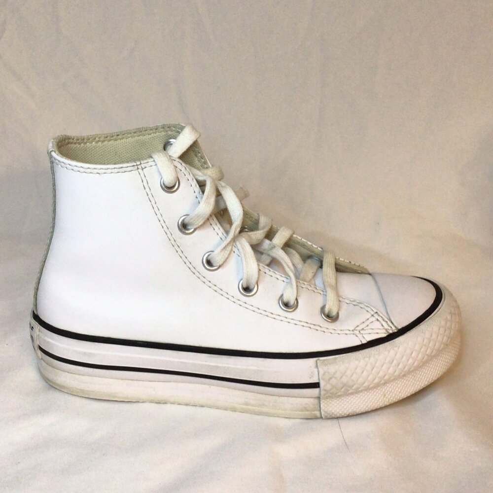 🤍 Converse Chuck Taylor All Star White Leather High-Top Sneakers | Youth 13.5 - Picture 5 of 10